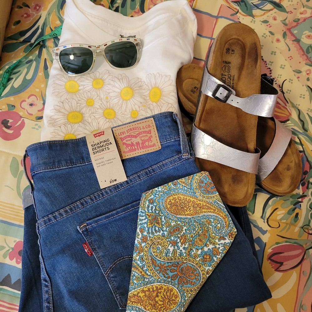 Tennessee River Gold Daisy T-Shirt ~Retro ~Y2K ~ GUC ~ Wmn XL ~ USA 100% Cotton - Picture 4 of 16